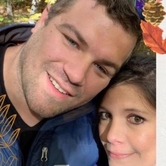 - ❤️MEET YOUR POSHER VANESSA - Picture 2 of 3